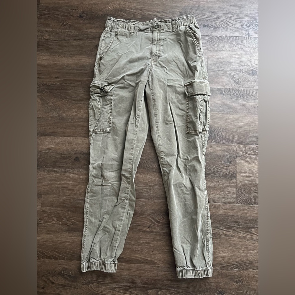 American Eagle Cargo Pants
